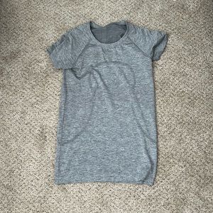 Lulu Lemon Swiftly Tech Short Sleeve